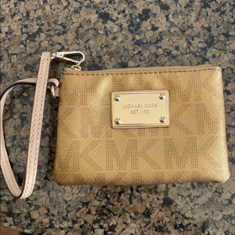 Michael Kors wristlet